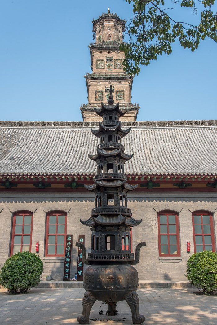 临汾大云寺铁佛寺